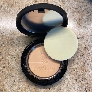 Younique Touch pressed foundation!